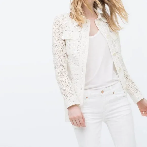 BLOGGER'S FAVE! Zara White Embroidered Jacket Sz S NWT