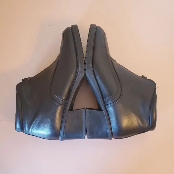 Blondo 40 Waterproof Black Booties Ankle Boots Zip Up Heels Canada 9 9.5
