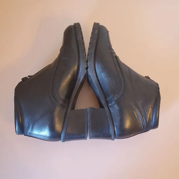 Blondo 40 Waterproof Black Booties Ankle Boots Zip Up Heels Canada 9 9.5