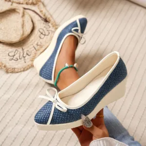 Blue and White Wedge Shoes with Textured Fabric and Bow.Point Toe Block Heels.