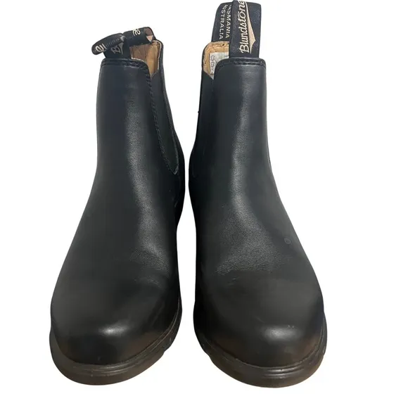 Blundstone Women’s Leather Boots Black Heeled Size 9.5 US