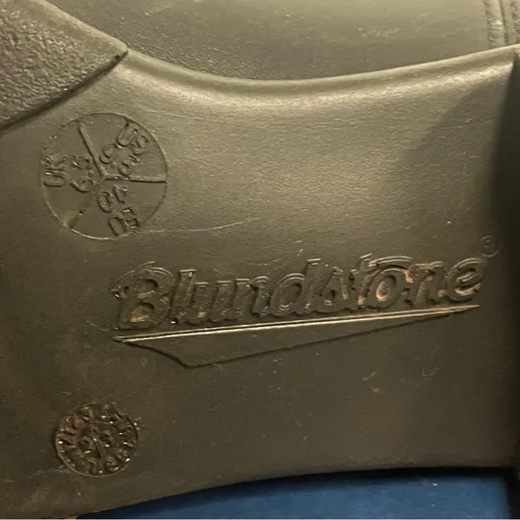 Blundstone Women’s Leather Boots Black Heeled Size 9.5 US
