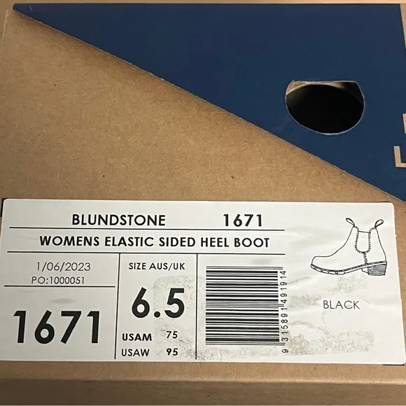Blundstone Women’s Leather Boots Black Heeled Size 9.5 US