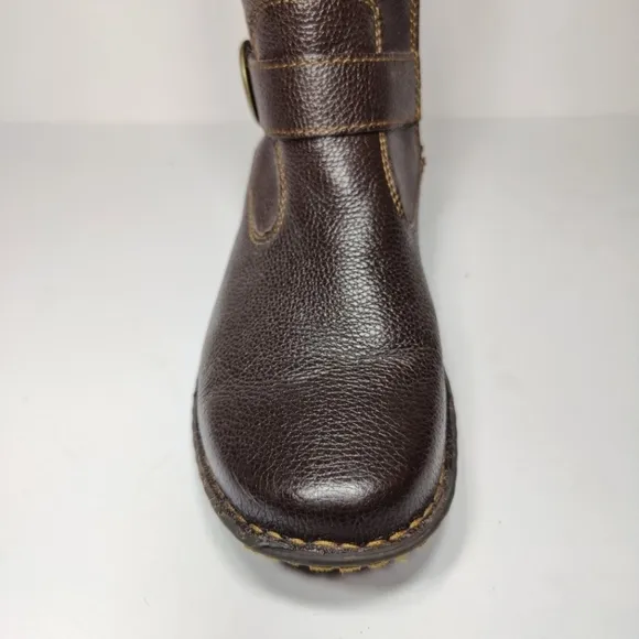 BOC Dark Brown Flat Heeled Inner Zipper Leather Boots Womens Shoe Size 7M