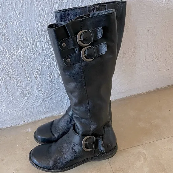 Born Flat Leather Boots Buckles Tall Riding Comfort Black Casual Boho Equestrian