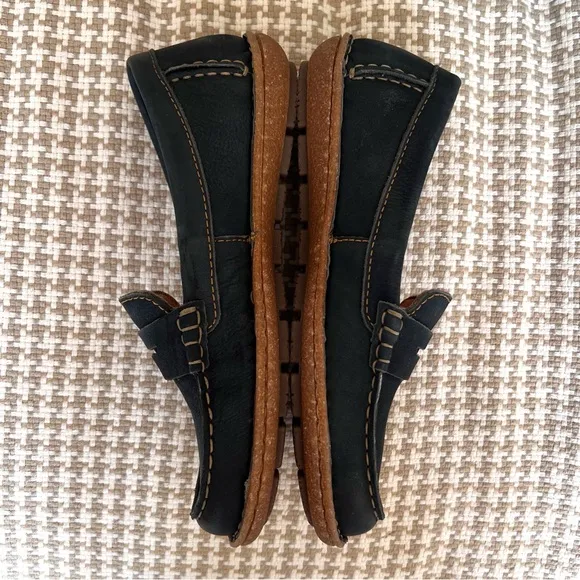 Born Nerina Leather Boat Shoe Penny Loafer Rubber Soles Women’s 8.5 Dark Navy