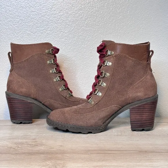 Born Ronnie Brown Suede Lace Up Heeled‎ Boots Size 8.5