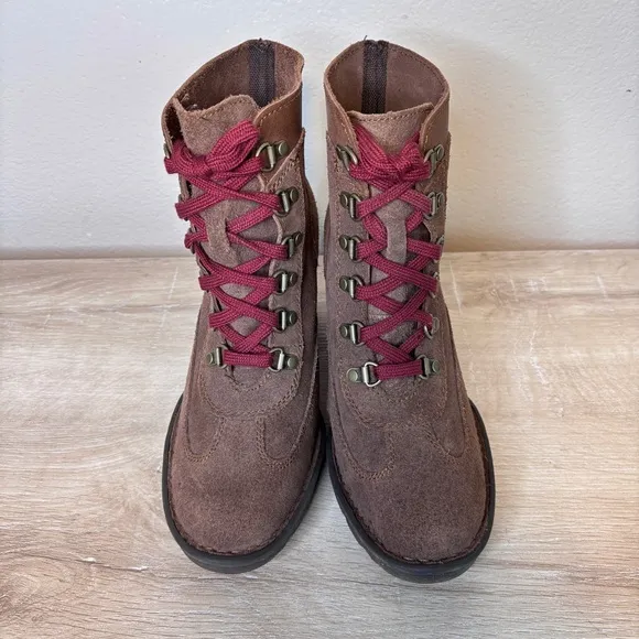 Born Ronnie Brown Suede Lace Up Heeled‎ Boots Size 8.5