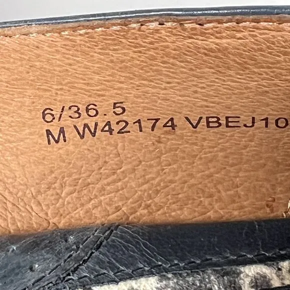Born Sz 6M Leather Flower Navy Blue Flats Arch Support Cushioned