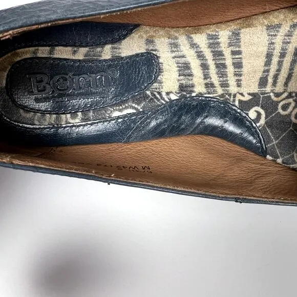 Born Sz 6M Leather Flower Navy Blue Flats Arch Support Cushioned
