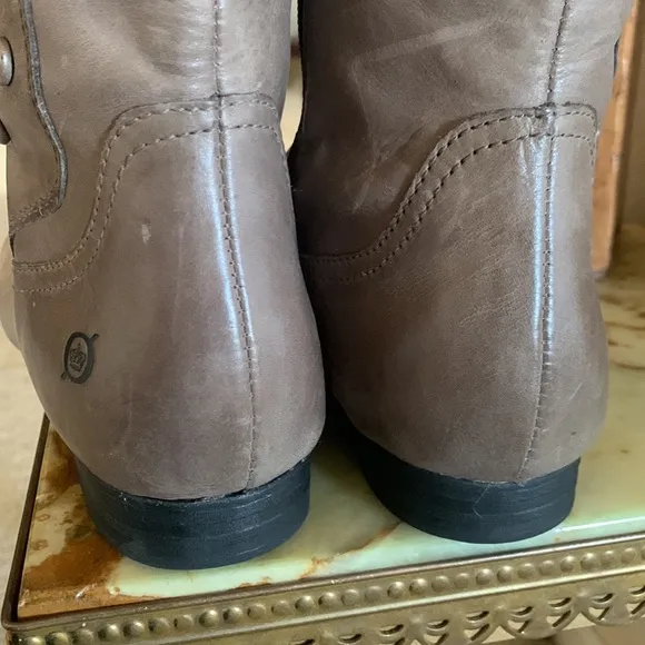 BORN Tall Leather Italian boots, flat heel, leather buttons. Taupe. 9 EUC