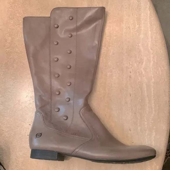 BORN Tall Leather Italian boots, flat heel, leather buttons. Taupe. 9 EUC