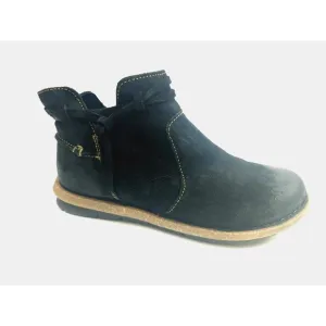 BORN Tarkiln 7.5 Shoes Black Suede Leather Ankle Bootie Distressed Moccasins