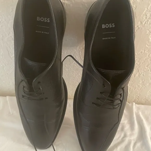 Boss Black Leather Oxford Shoes Sleek Formal Design