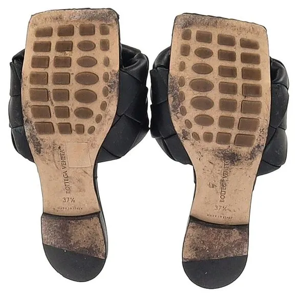 Bottega Veneta Lido Flats in Black Leather