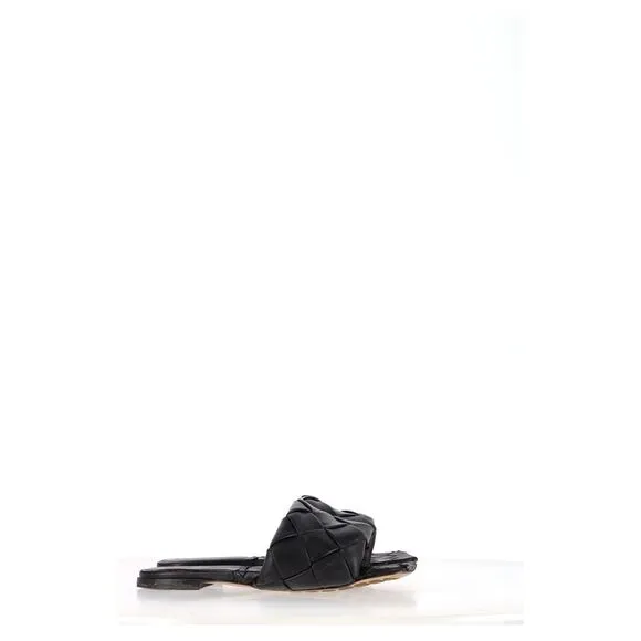 Bottega Veneta Lido Flats in Black Leather