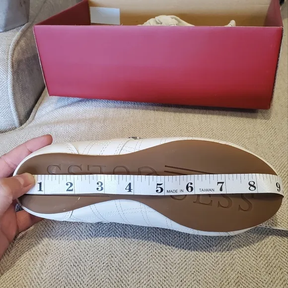 Brand new Guess sneakers size 5