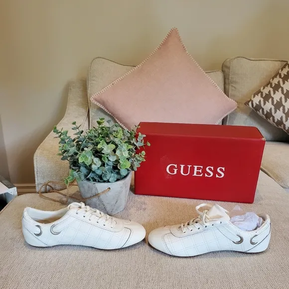 Brand new Guess sneakers size 5