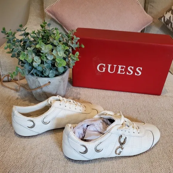 Brand new Guess sneakers size 5