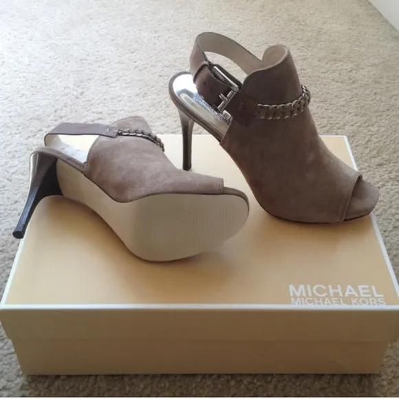 BRAND NEW Michael Kors Barret Sling Back Pumps 💖