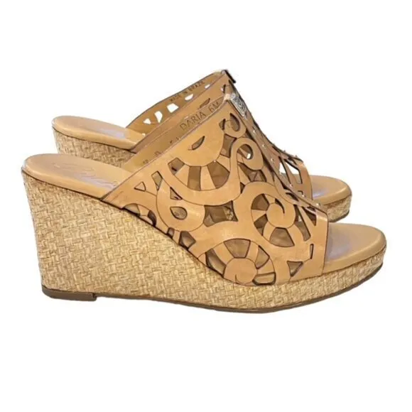 Brighton Daria Tan Leather Silver Charm Woven Wedge Sandals Size 6M BOHO‎ Summer