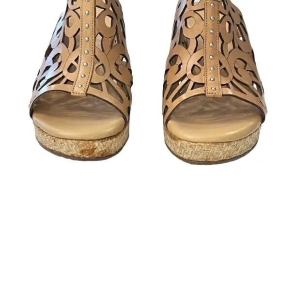 Brighton Daria Tan Leather Silver Charm Woven Wedge Sandals Size 6M BOHO‎ Summer