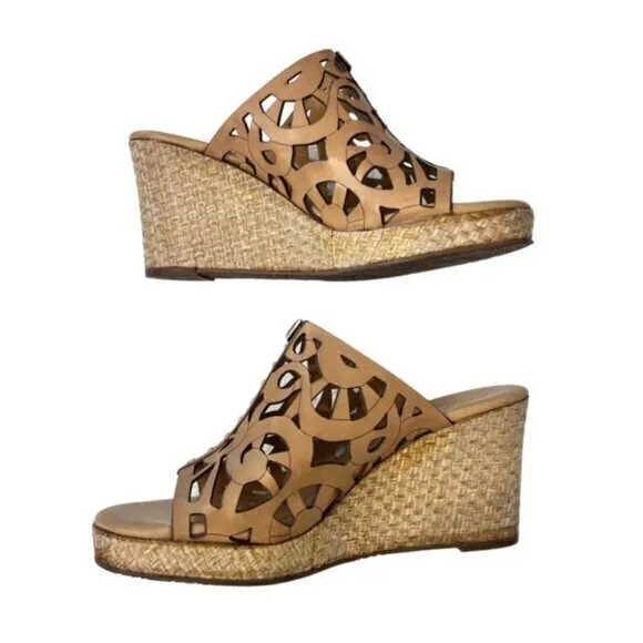 Brighton Daria Tan Leather Silver Charm Woven Wedge Sandals Size 6M BOHO‎ Summer