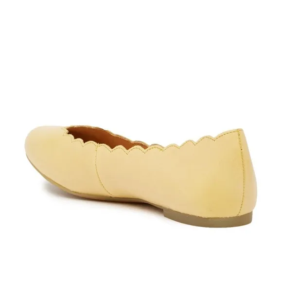 ✨BØRN✨Allie Scalloped Ballet Flats
