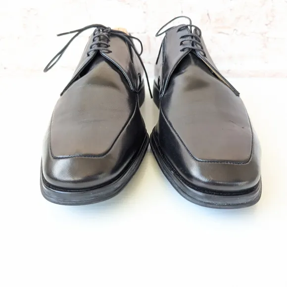 Bruno Magli Black Oxford Shoes with Polished Leather