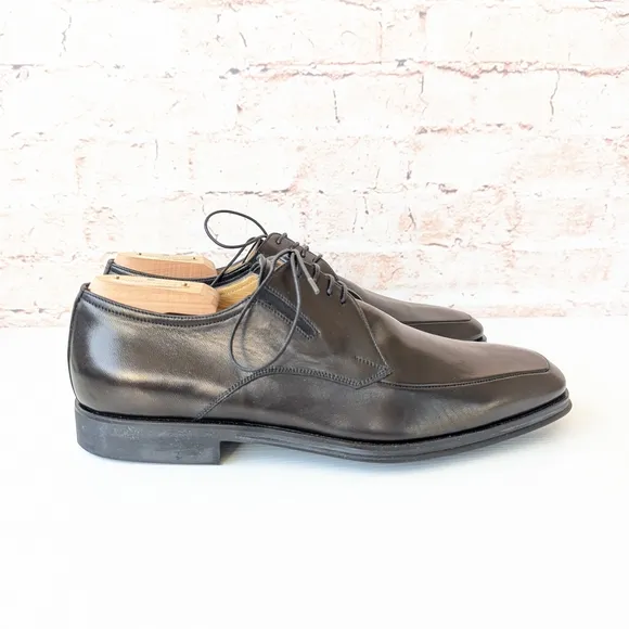 Bruno Magli Black Oxford Shoes with Polished Leather
