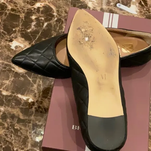 BRUNO MAGLI FLATS IN SIZE 39