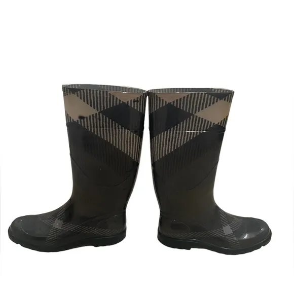 BURBERRY CHARCOAL Gray Wellington / NOVA CHECK Tall Rain Boots Size 37 Gorpcore