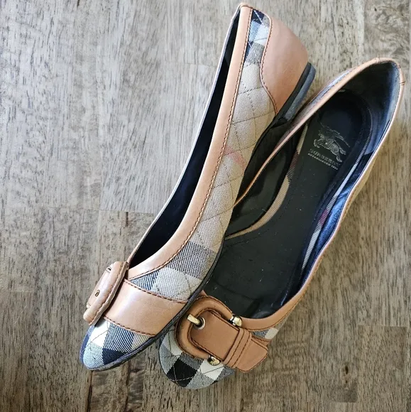 Burberry House Nova Check Quilted Pattern Buckle Leather Canvas Flats