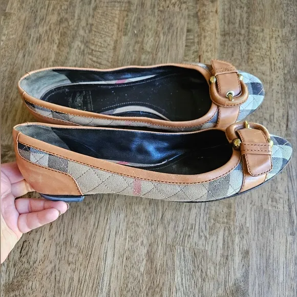 Burberry House Nova Check Quilted Pattern Buckle Leather Canvas Flats