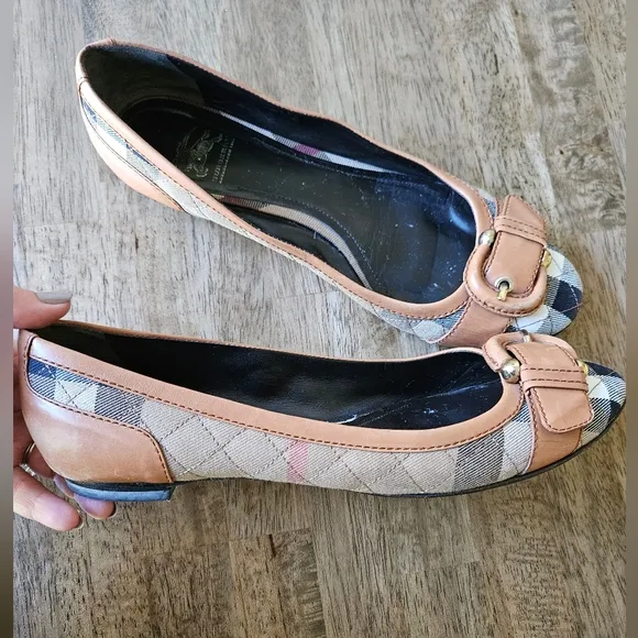 Burberry House Nova Check Quilted Pattern Buckle Leather Canvas Flats