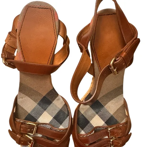 Burberry Leather Belted Espadrille Wedges Size 35 (4.5) in EUC but with FLAW