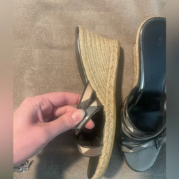 BURBERRY Nova Check espadrille wedge sandals 41 with COA