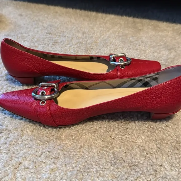 Burberry Red Leather Flats with Buckle