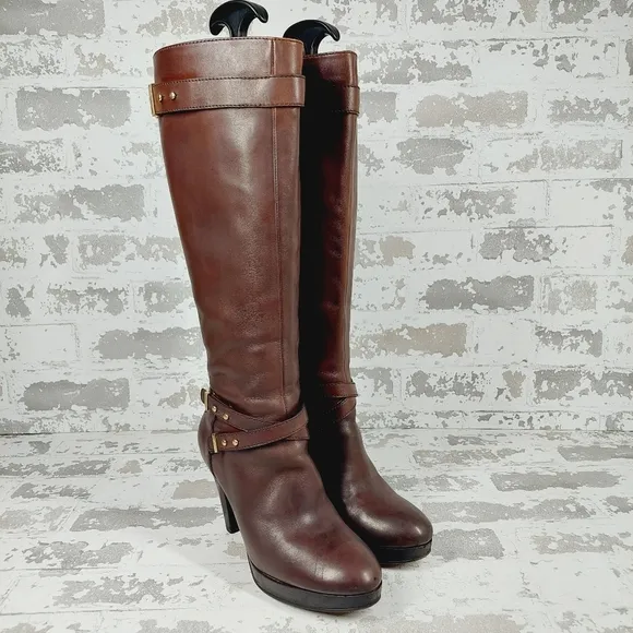 C&amp;H Brown Leather Knee High Almond Toe Zip Up Heeled Boots O263