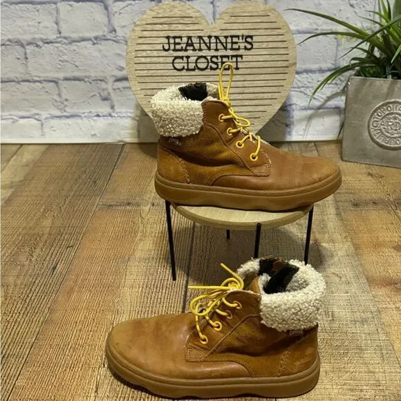 Camper KidsKiddo faux-shearling lined boots