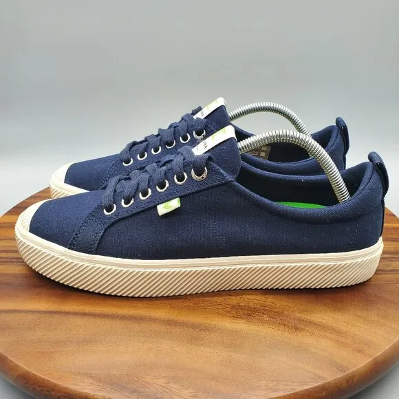 Cariuma OCA Shoes Men's 9.5 Navy Blue Canvas Low Top Lace Up Athletic Sneakers