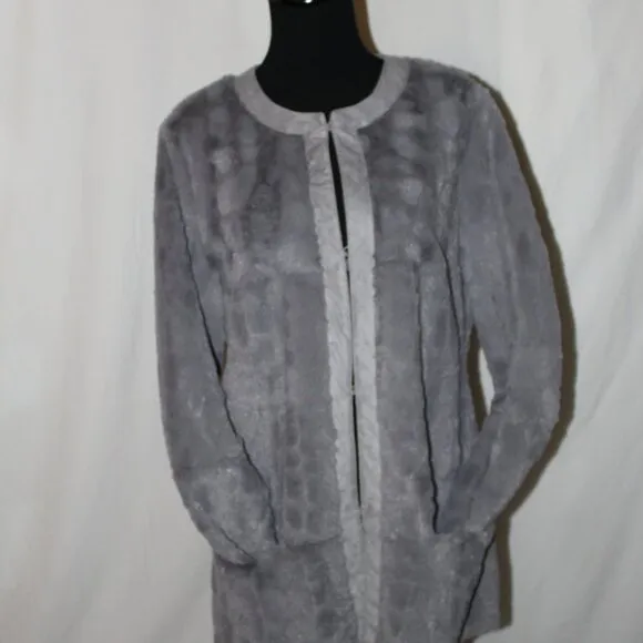 CARLOS FALCHI CHI Reversible Luxury Gray Faux Fur / Suede Feel Jacket M EUC