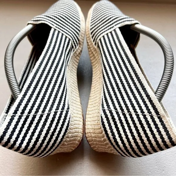 Castaner Cream &amp; Black Striped Espadrille Wedge Slip On Shoes Size 9 fits like 8