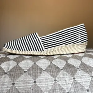 Castaner Cream &amp; Black Striped Espadrille Wedge Slip On Shoes Size 9 fits like 8