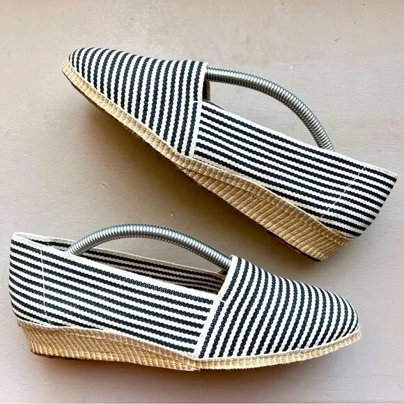 Castaner Cream &amp; Black Striped Espadrille Wedge Slip On Shoes Size 9 fits like 8