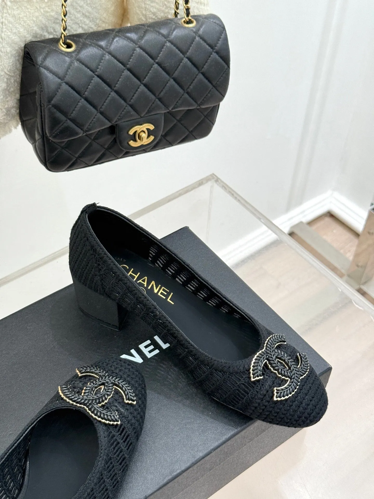 CC 25P Hollow Double C Ballet Flats 50mm Black Raffia 265639