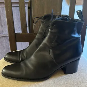 Cesare Paciotti Women’s Leather Heeled Boots Black Size 8.5-9 (40)