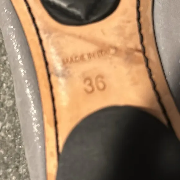 Chanel AUTHENTIC leather and grosgrain ballet flats