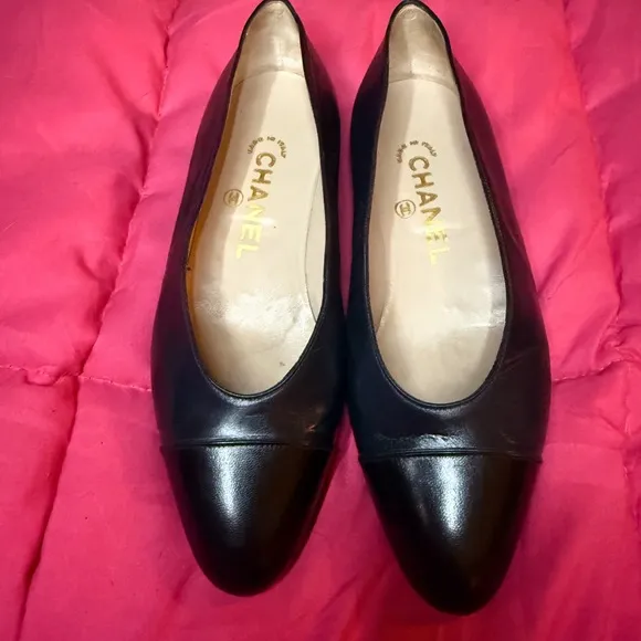 CHANEL Black and Blue Flats