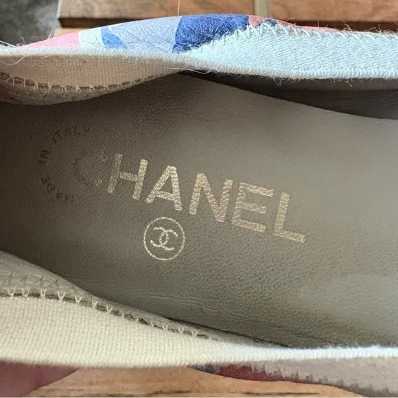 CHANEL Pink and White Flats with Elastic Trim